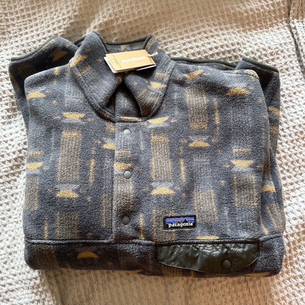 NWT Medium - PATAGONIA Synchilla Fleece Tallgrass Forge Grey